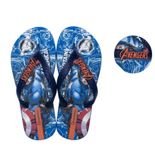 Cargar imagen en el visor de la galería, Model Front: Ipanema Tongs Ipanema Avengers Brave Azul Azul
