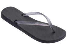 Cargar imagen en el visor de la galería, Image 02: Ipanema Tongs Ipanema Classica Tan Preto
