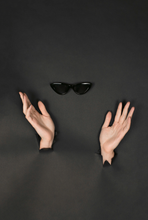 Cargar imagen en el visor de la galería, Image 02: Iyu Lunettes De Soleil Sigrid Noir
