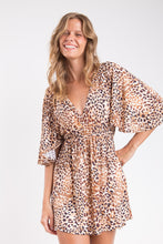 Cargar imagen en el visor de la galería, Leopard Mini Dress
