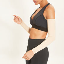 Cargar imagen en el visor de la galería, Long Sleeve Beige UPF50+

