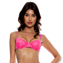 Cargar imagen en el visor de la galería, Gallery: Luli Fama Haut Top Sequins Multi Pink
