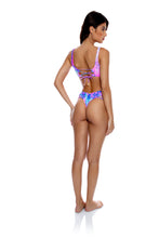 Cargar imagen en el visor de la galería, Model Back: Luli Fama Haut Top Strappy Blue Pink
