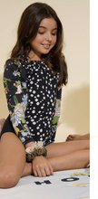 Cargar imagen en el visor de la galería, Image 02: Maaji Une Pièce Fille Black Bouquet Miku One Piece
