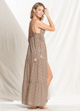 Cargar imagen en el visor de la galería, Model Back: Maaji Vêtement De Plage Long Dress Cheetah
