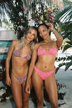 Cargar imagen en el visor de la galería, Image 03: Maaji Haut Top Aster Emma Sublimity Pink
