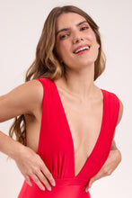 Cargar imagen en el visor de la galería, Microfibra-Chic-Red Anne

