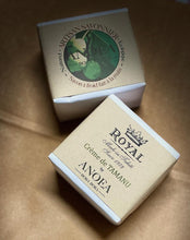 Cargar imagen en el visor de la galería, Image 05: Monoï Royal Solaire Savon Creme De Tamanu By Anoea Bora Bora
