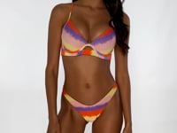 Cargar y reproducir el video en el visor de la galería, Video: Luli Fama Haut Top Underwire Miami Sunsets
