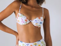 Cargar y reproducir el video en el visor de la galería, Video: Rio De Sol Ensemble Set Countryside Kyra Hotpants
