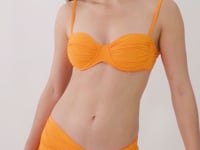 Cargar y reproducir el video en el visor de la galería, Video: Rio De Sol Jupe De Page Bio-Laranjada Skirt Knot
