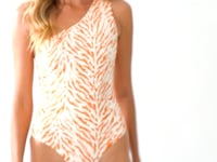 Cargar y reproducir el video en el visor de la galería, Video: Rio De Sol Une Pièce Sahari Sienna
