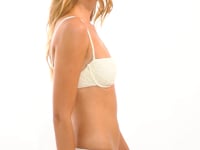 Cargar y reproducir el video en el visor de la galería, Video: Rio De Sol Haut Top Brisa-Offwhite Juliette
