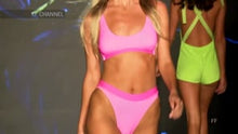 Cargar y reproducir el video en el visor de la galería, Video: Luli Fama Haut Top Tank Barbie Pink Luli Babe
