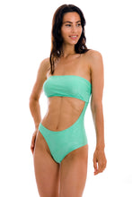 Cargar imagen en el visor de la galería, Model Front: Rio De Sol Une Pièce Atlantis Body-Rio
