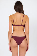 Cargar imagen en el visor de la galería, Model Back: Rio De Sol Bas Bottom Barolo Essential
