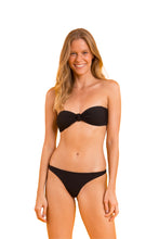 Cargar imagen en el visor de la galería, Model Front: Rio De Sol Bas Bottom Bora-Black Leblon
