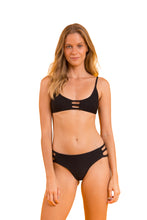 Cargar imagen en el visor de la galería, Model Front: Rio De Sol Bas Bottom Bora-Black Madrid-Trio
