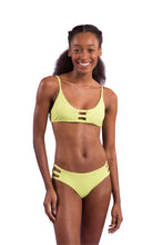 Cargar imagen en el visor de la galería, Model Front: Rio De Sol Bas Bottom Bora-Citrus Madrid-Trio
