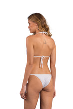 Cargar imagen en el visor de la galería, Model Back: Rio De Sol Bas Bottom Bora-White Lacinho
