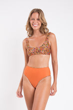 Cargar imagen en el visor de la galería, Image 09: Rio De Sol Bas Bottom Bouquet Hotpants
