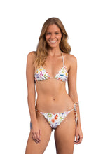 Cargar imagen en el visor de la galería, Model Front: Rio De Sol Bas Bottom Countryside Frufru-Fio
