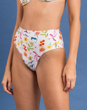 Cargar imagen en el visor de la galería, Image 09: Rio De Sol Bas Bottom Countryside Hotpants
