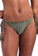 Cargar imagen en el visor de la galería, Gallery: Rio De Sol Bas Bottom Croco Frufru-Fio

