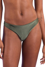 Cargar imagen en el visor de la galería, Gallery: Rio De Sol Bas Bottom Croco Nice-Fio

