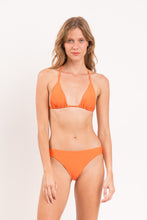 Cargar imagen en el visor de la galería, Model Front: Rio De Sol Bas Bottom Dende Essential-Comfy
