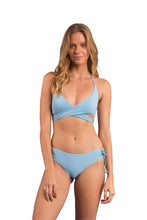 Cargar imagen en el visor de la galería, Model Front: Rio De Sol Bas Bottom Dots-Sky Madrid

