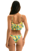 Cargar imagen en el visor de la galería, Model Back: Rio De Sol Bas Bottom Florescer Babado
