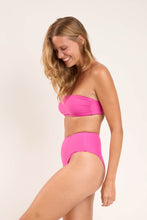 Cargar imagen en el visor de la galería, Image 03: Rio De Sol Bas Bottom Fluity-Amor Hotpants
