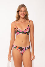 Cargar imagen en el visor de la galería, Model Front: Rio De Sol Bas Bottom Jolie Baobi
