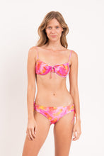 Cargar imagen en el visor de la galería, Model Front: Rio De Sol Bas Bottom Joyful Madrid
