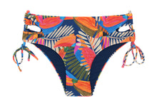 Cargar imagen en el visor de la galería, Product Front: Rio De Sol Bas Bottom Jungle Madrid
