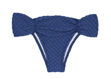 Cargar imagen en el visor de la galería, Product Front: Rio De Sol Bas Bottom Kiwanda Denim Bandeau

