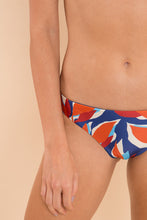 Cargar imagen en el visor de la galería, Image 08: Rio De Sol Bas Bottom Leaves Essential-Comfy
