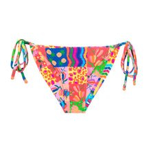 Cargar imagen en el visor de la galería, Product Front: Rio De Sol Bas Bottom Love-Trip Cheeky-Tie
