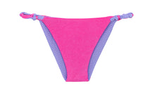 Cargar imagen en el visor de la galería, Product Front: Rio De Sol Bas Bottom Malibu-Rosa Essential-Rev
