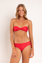 Cargar imagen en el visor de la galería, Model Front: Rio De Sol Bas Bottom Microfibra-Chic-Red Madrid
