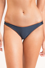 Cargar imagen en el visor de la galería, Image 13: Rio De Sol Bas Bottom Nocciola High-Leg
