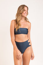 Cargar imagen en el visor de la galería, Image 11: Rio De Sol Bas Bottom Nocciola High-Waist-Spin

