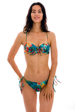 Cargar imagen en el visor de la galería, Model Front: Rio De Sol Bas Bottom Paradise Ibiza-Comfy
