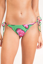 Cargar imagen en el visor de la galería, Gallery: Rio De Sol Bas Bottom Parrots Ibiza
