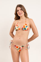 Cargar imagen en el visor de la galería, Model Front: Rio De Sol Bas Bottom Picnic Frufru
