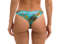 Cargar imagen en el visor de la galería, Model Back: Rio De Sol Bas Bottom Por Do Sol Reto

