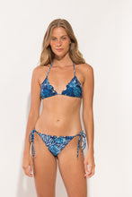 Cargar imagen en el visor de la galería, Model Front: Rio De Sol Bas Bottom Reef Frufru-Fio
