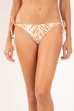 Cargar imagen en el visor de la galería, Gallery: Rio De Sol Bas Bottom Sahari Cheeky-Micro
