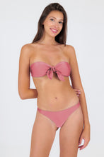 Cargar imagen en el visor de la galería, Model Front: Rio De Sol Bas Bottom Shimmer-Confetti Nice-Fio
